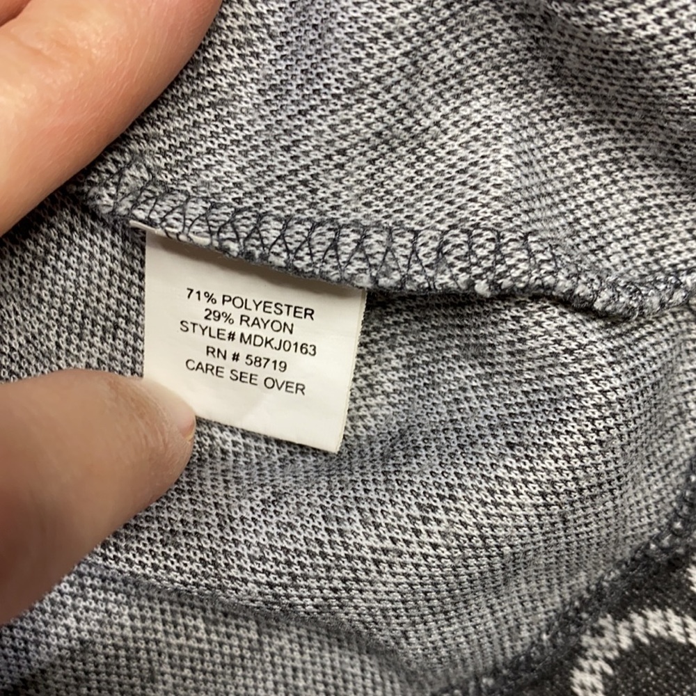 Notations Gray/Black Circle Patterned Button Fron… - image 8